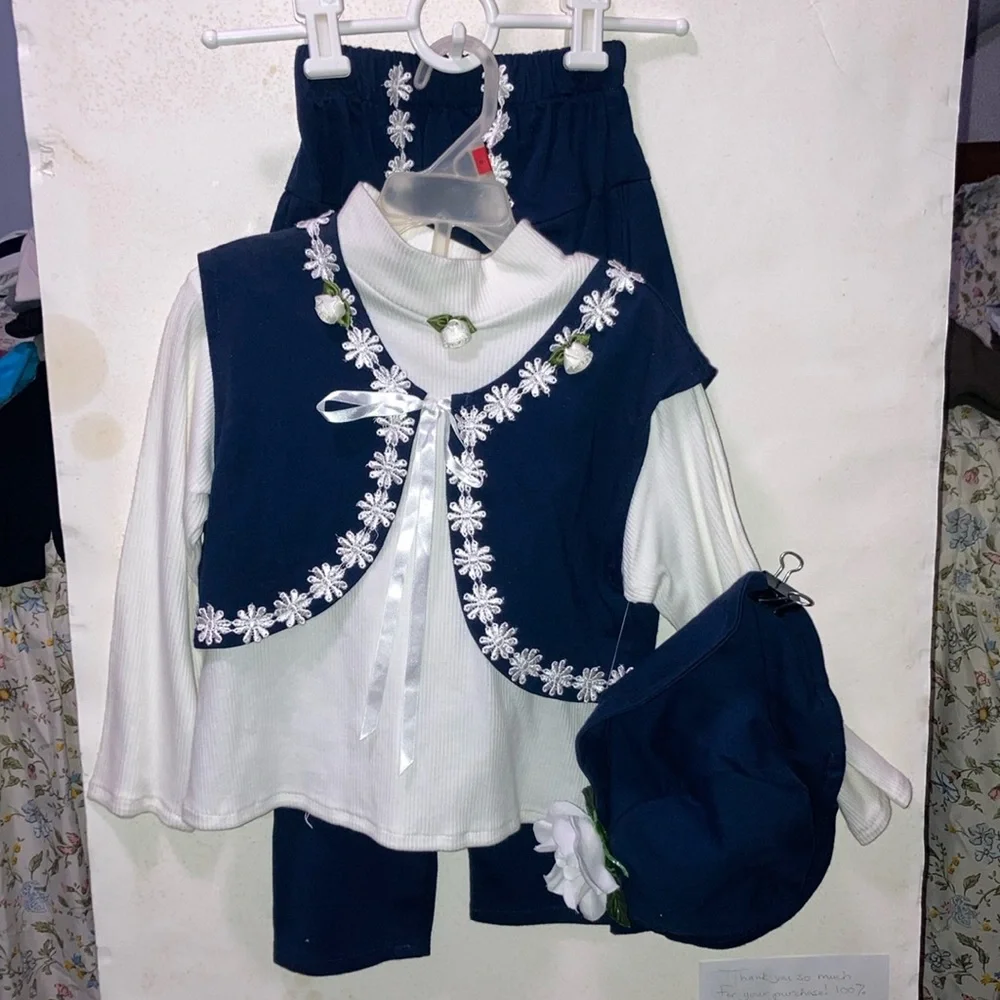 Girls 4-Piece Retro 60’s Navy Blue& White OUTFIT: Mock Turtleneck+Vest+Hat+Pants